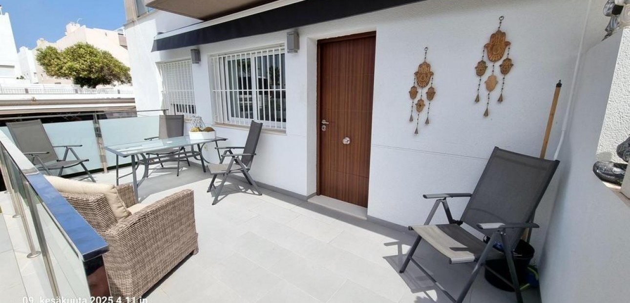Sale - Villa -
Torrevieja - Aguas Nuevas