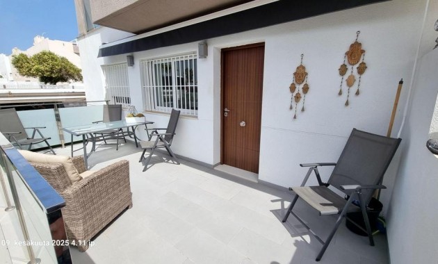 Sale - Villa -
Torrevieja - Aguas Nuevas