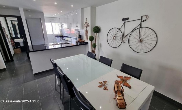 Sale - Villa -
Torrevieja - Aguas Nuevas