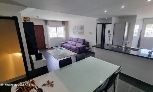 Sale - Villa -
Torrevieja - Aguas Nuevas