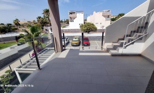 Sale - Villa -
Torrevieja - Aguas Nuevas