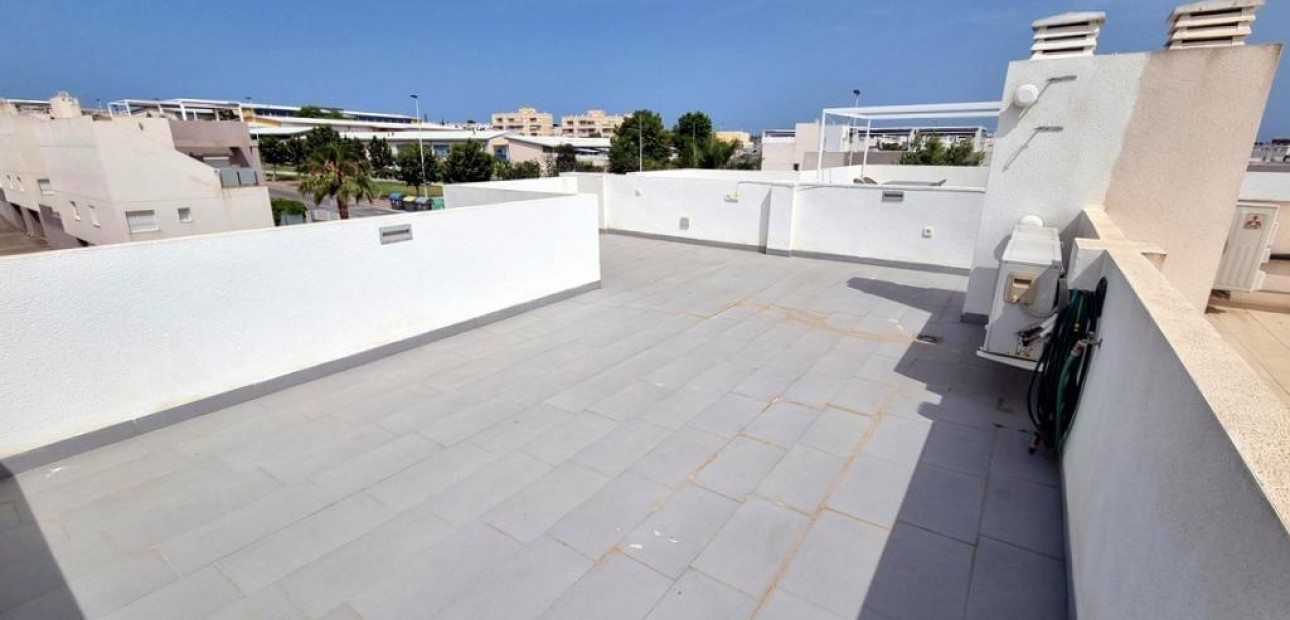 Sale - Villa -
Torrevieja - Aguas Nuevas