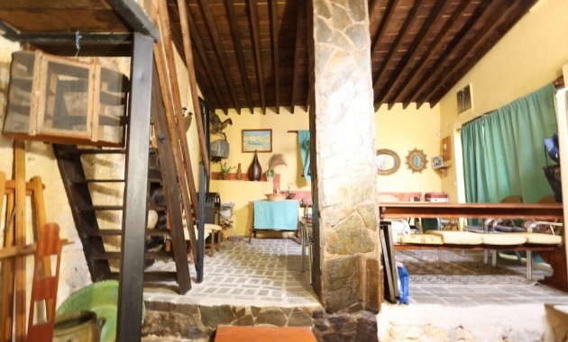 Herverkoop - House -
Fortuna - La garapacha