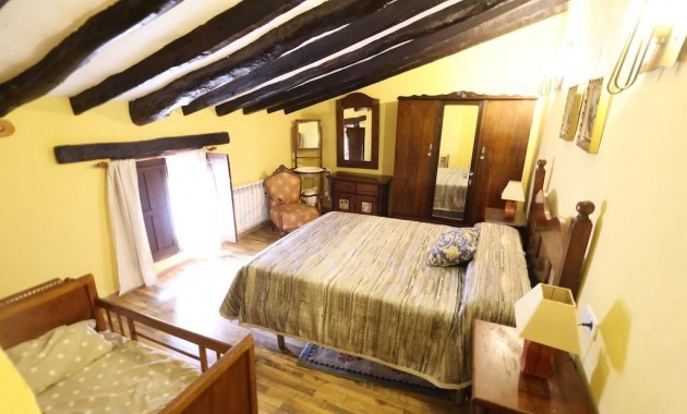 Herverkoop - House -
Fortuna - La garapacha