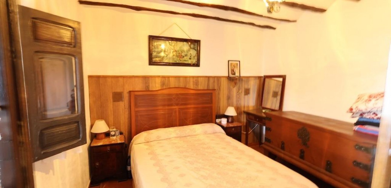 Herverkoop - House -
Fortuna - La garapacha