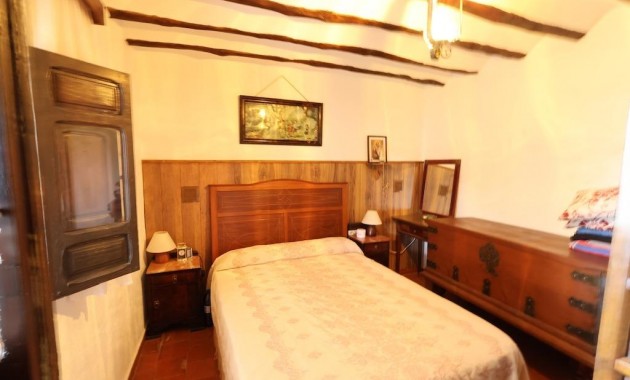 Herverkoop - House -
Fortuna - La garapacha