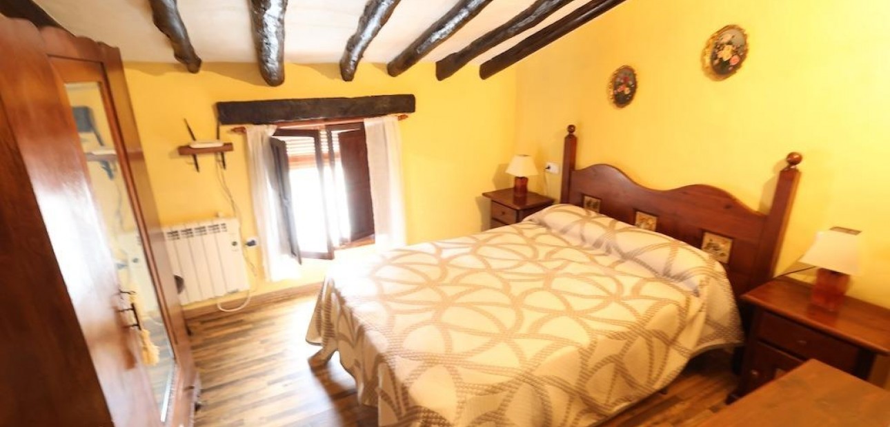 Herverkoop - House -
Fortuna - La garapacha