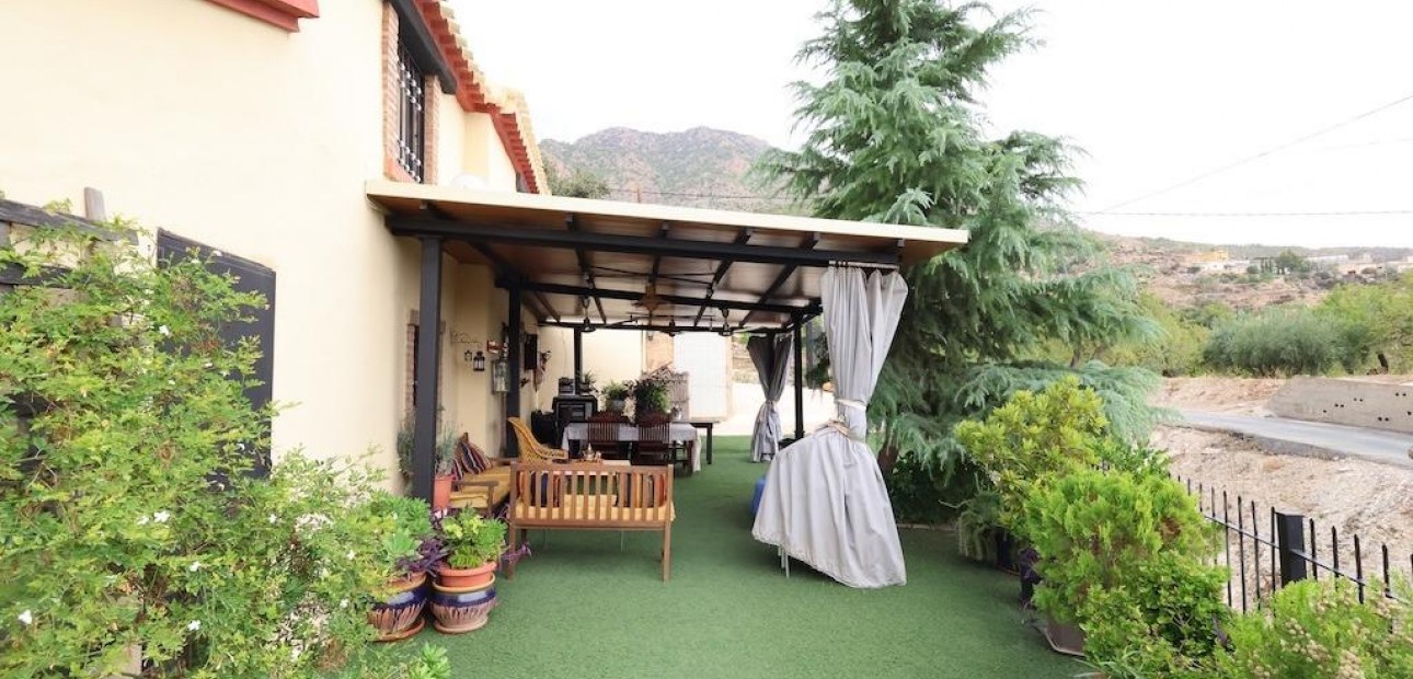 Herverkoop - House -
Fortuna - La garapacha