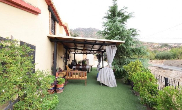 Herverkoop - House -
Fortuna - La garapacha