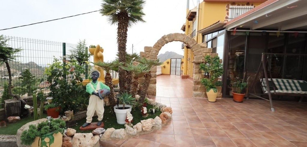 Herverkoop - Villa -
Fortuna - La garapacha