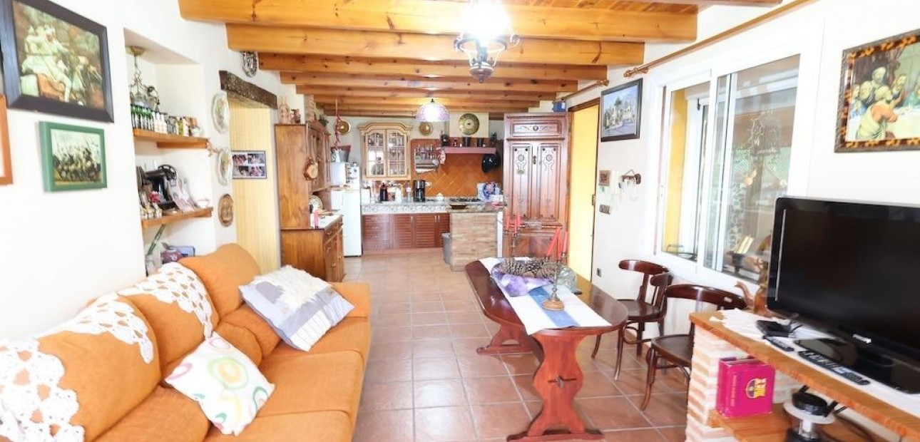 Herverkoop - Villa -
Fortuna - La garapacha