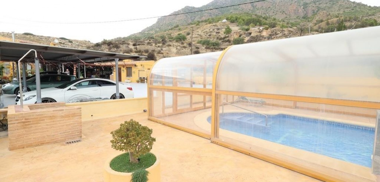 Herverkoop - Villa -
Fortuna - La garapacha