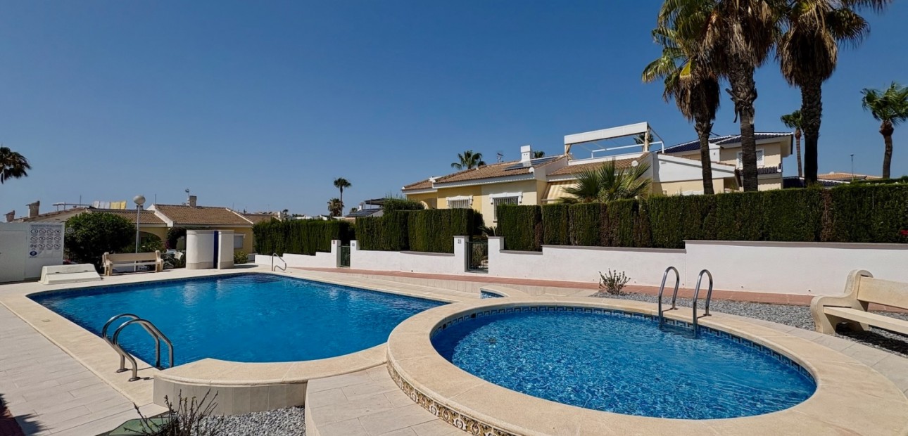 Herverkoop - Adosado -
Rojales - Ciudad Quesada