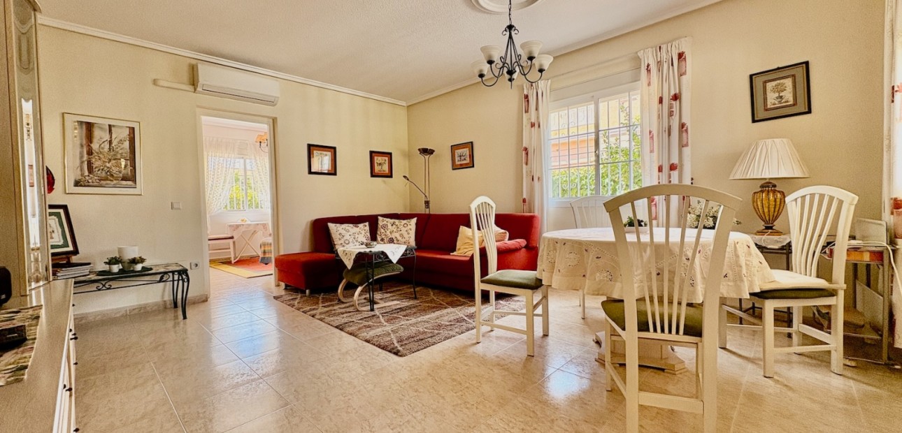 Herverkoop - Adosado -
Rojales - Ciudad Quesada