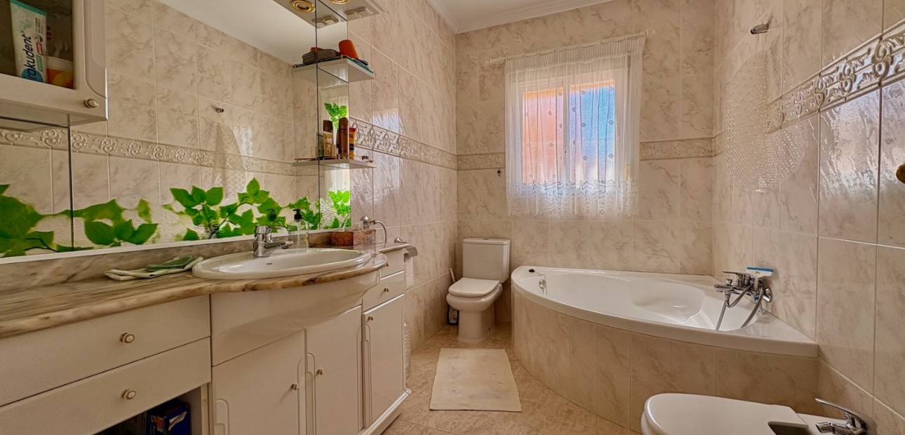 Herverkoop - Adosado -
Rojales - Ciudad Quesada