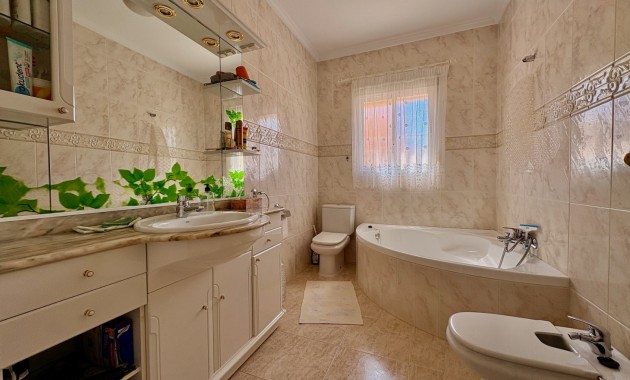 Herverkoop - Adosado -
Rojales - Ciudad Quesada