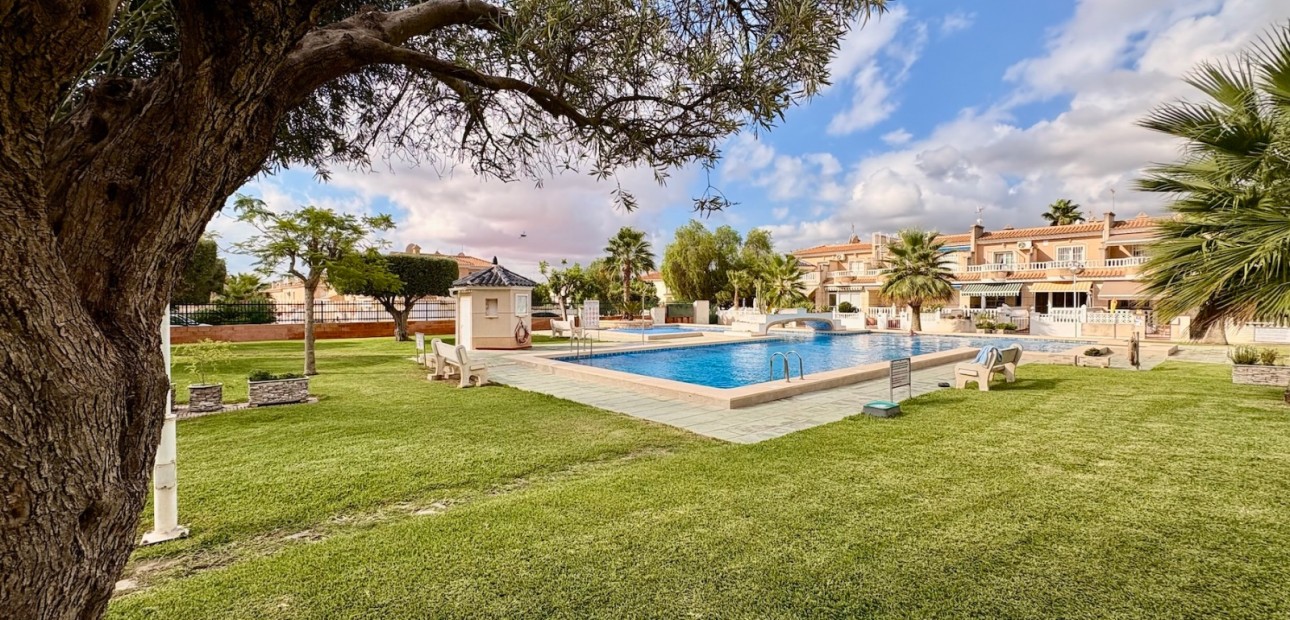 Herverkoop - Adosado -
Rojales - Ciudad Quesada