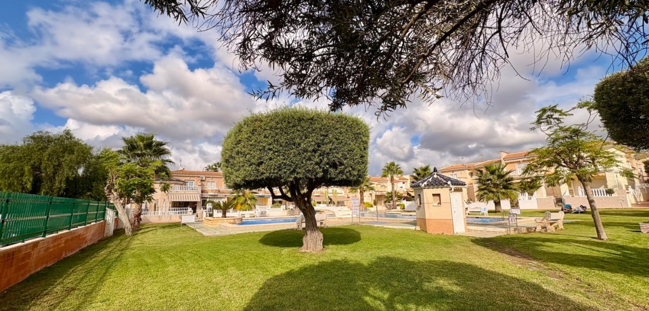 Herverkoop - Adosado -
Rojales - Ciudad Quesada