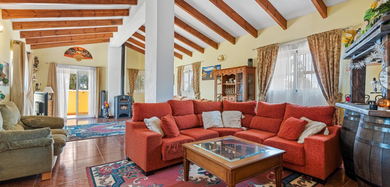 Herverkoop - Villa -
Jacarilla