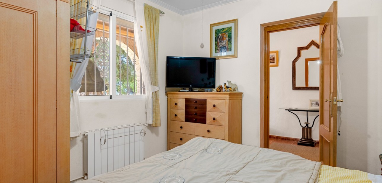 Herverkoop - Villa -
Jacarilla