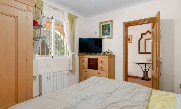 Herverkoop - Villa -
Jacarilla