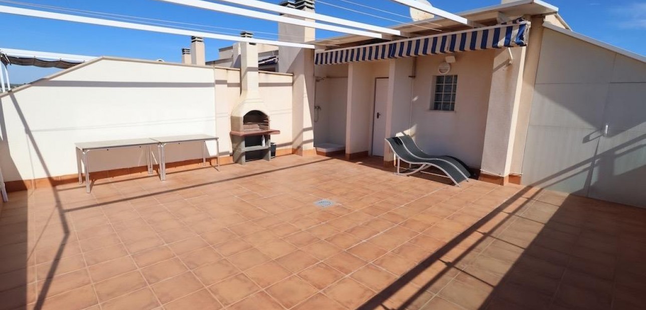 Herverkoop - Penthouse -
Pilar de la Horadada - Pueblo Latino