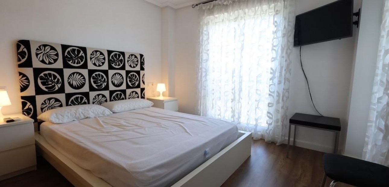 Herverkoop - Penthouse -
Pilar de la Horadada - Pueblo Latino