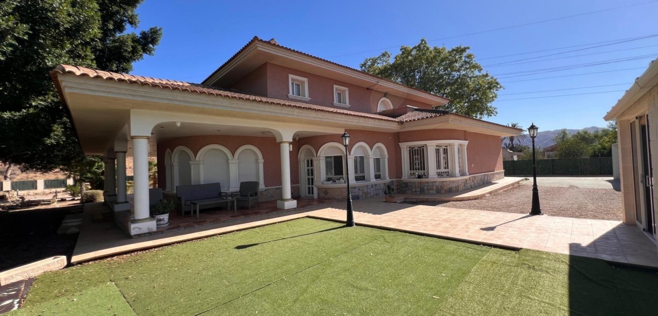 Herverkoop - Villa -
Callosa de Segura - Comunidad valenciana