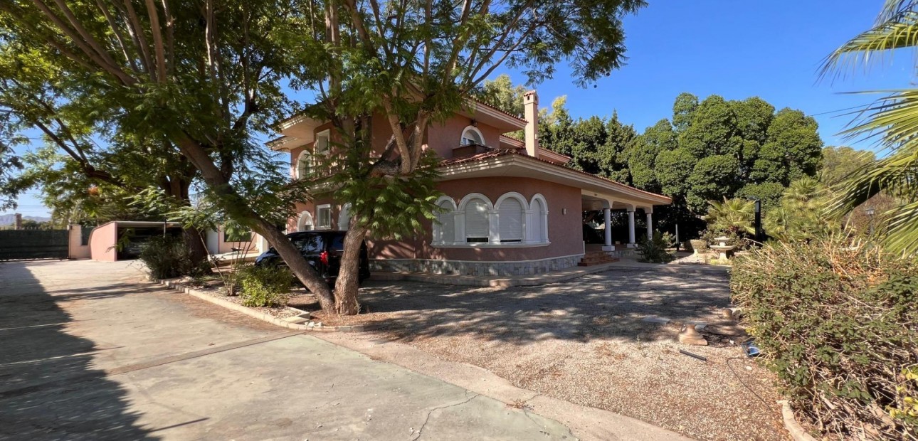 Herverkoop - Villa -
Callosa de Segura - Comunidad valenciana