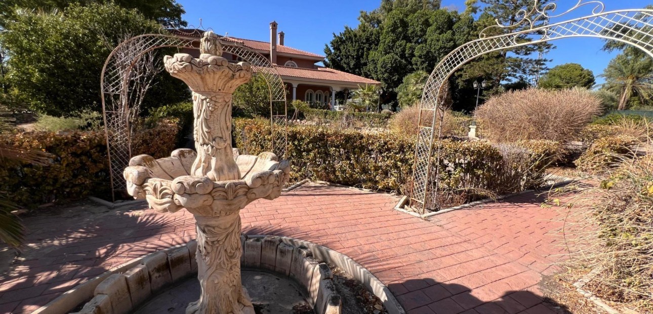 Herverkoop - Villa -
Callosa de Segura - Comunidad valenciana