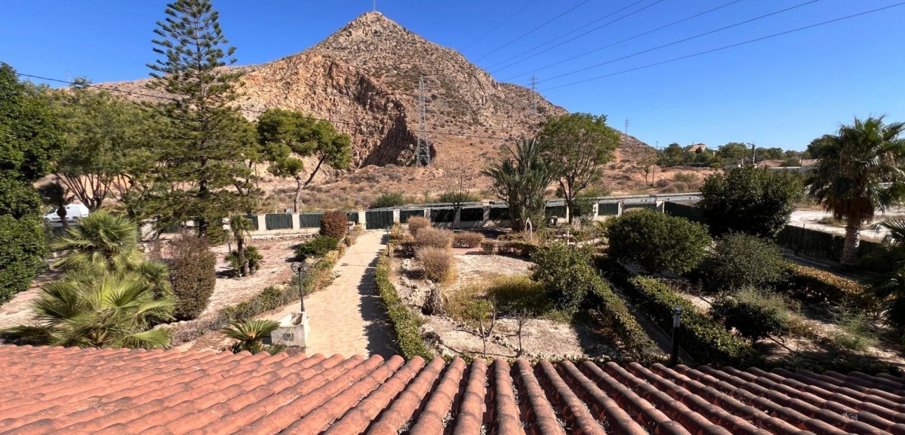 Herverkoop - Villa -
Callosa de Segura - Comunidad valenciana