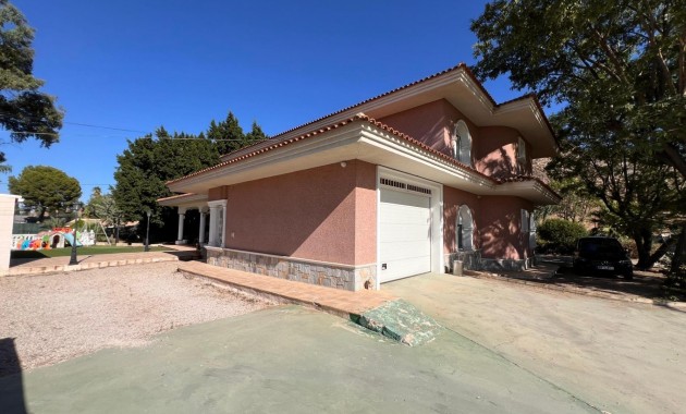 Herverkoop - Villa -
Callosa de Segura - Comunidad valenciana