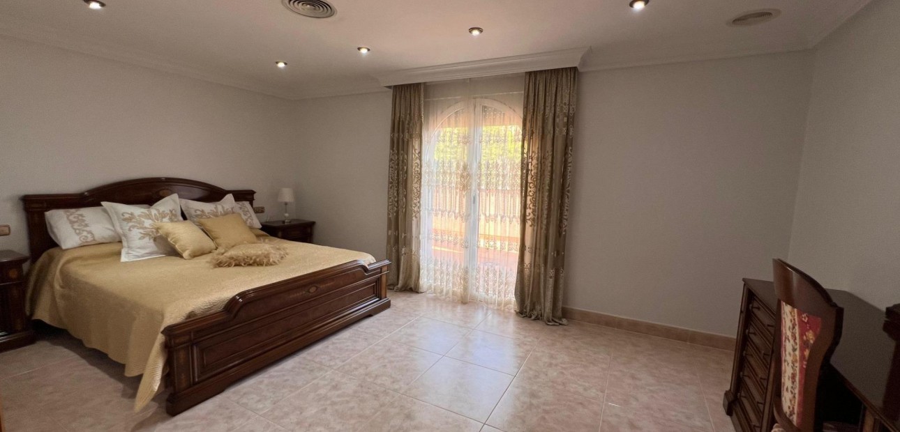 Herverkoop - Villa -
Callosa de Segura - Comunidad valenciana