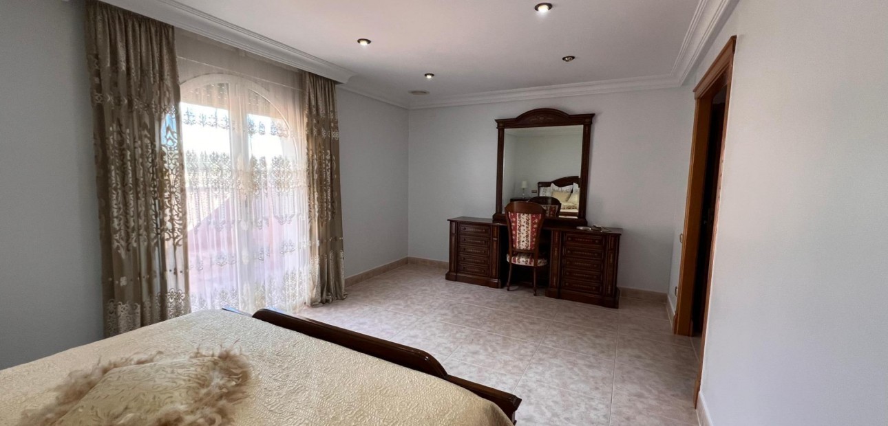 Herverkoop - Villa -
Callosa de Segura - Comunidad valenciana