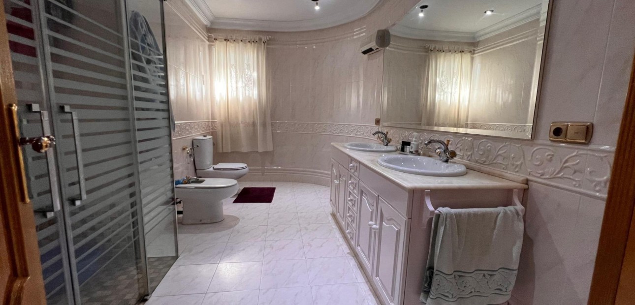 Herverkoop - Villa -
Callosa de Segura - Comunidad valenciana