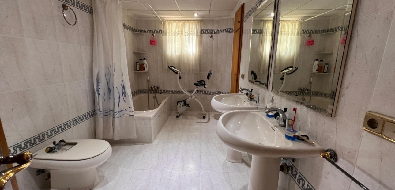 Herverkoop - Villa -
Callosa de Segura - Comunidad valenciana