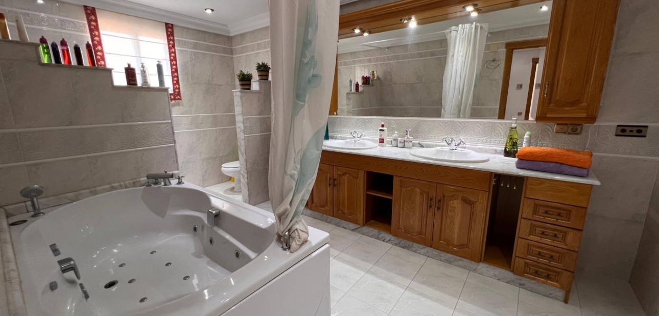 Herverkoop - Villa -
Callosa de Segura - Comunidad valenciana