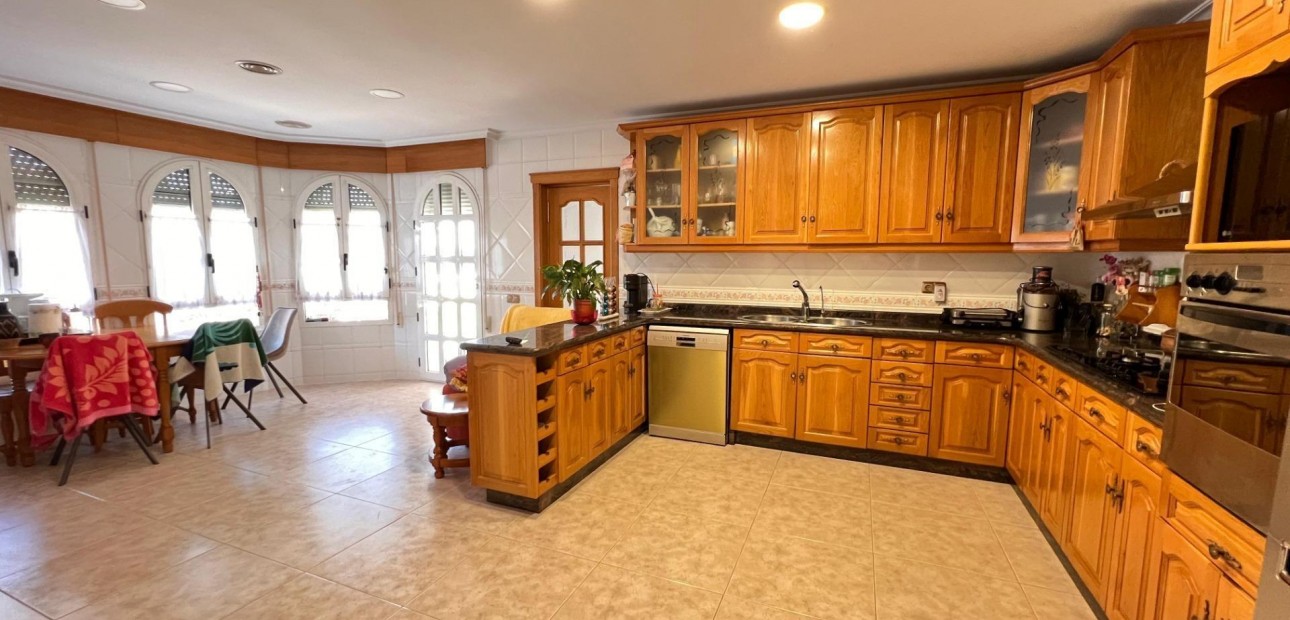 Herverkoop - Villa -
Callosa de Segura - Comunidad valenciana