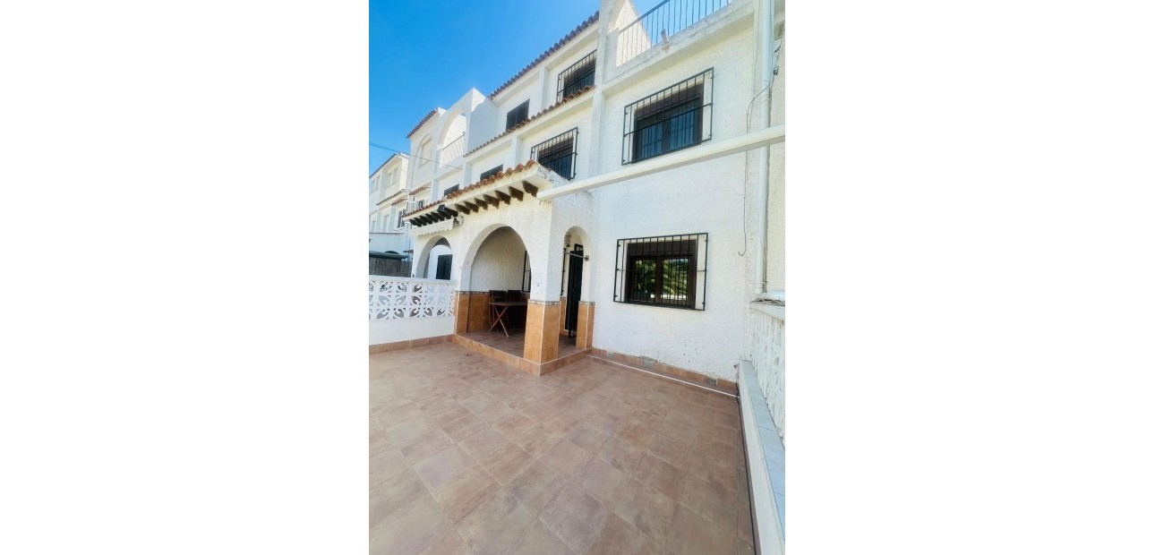 Herverkoop - duplex -
Torrevieja - Centro