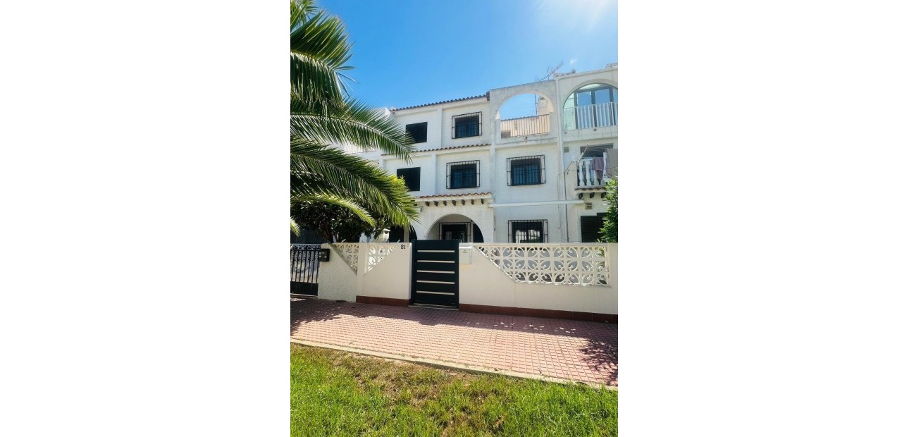 Herverkoop - duplex -
Torrevieja - Centro