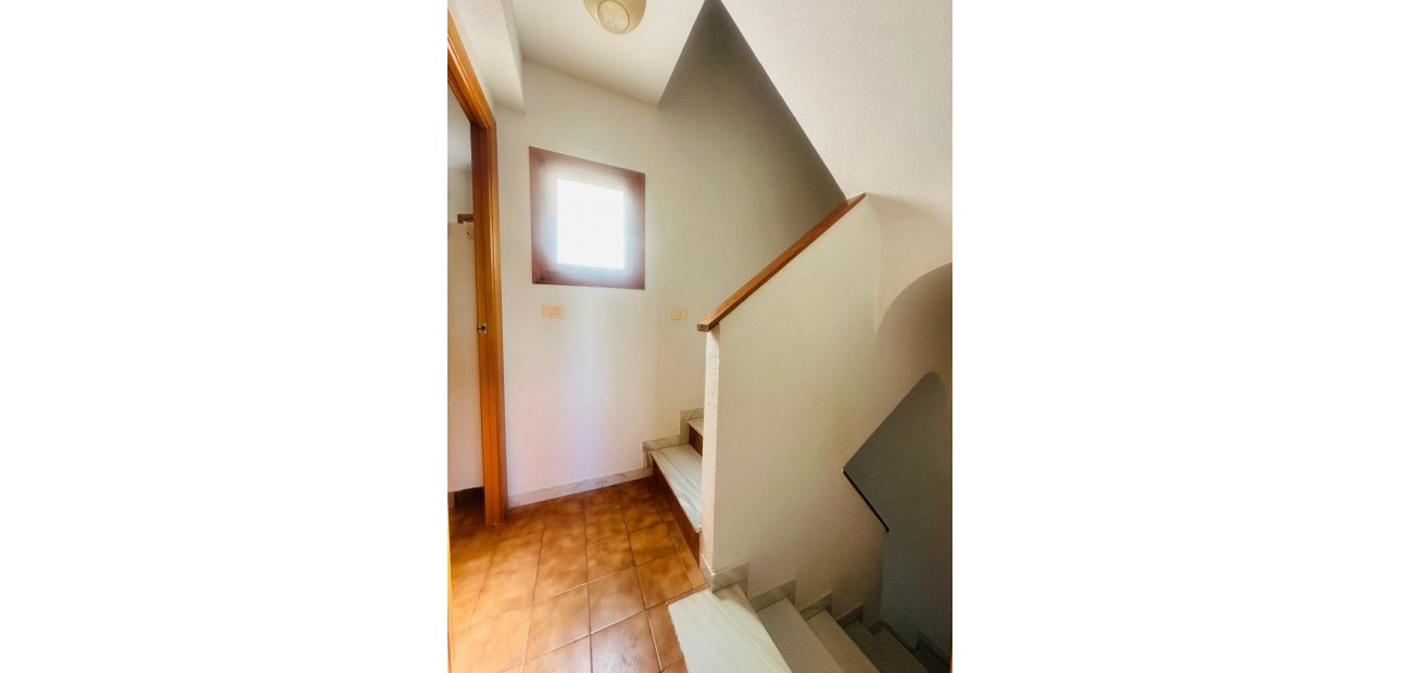 Herverkoop - duplex -
Torrevieja - Centro