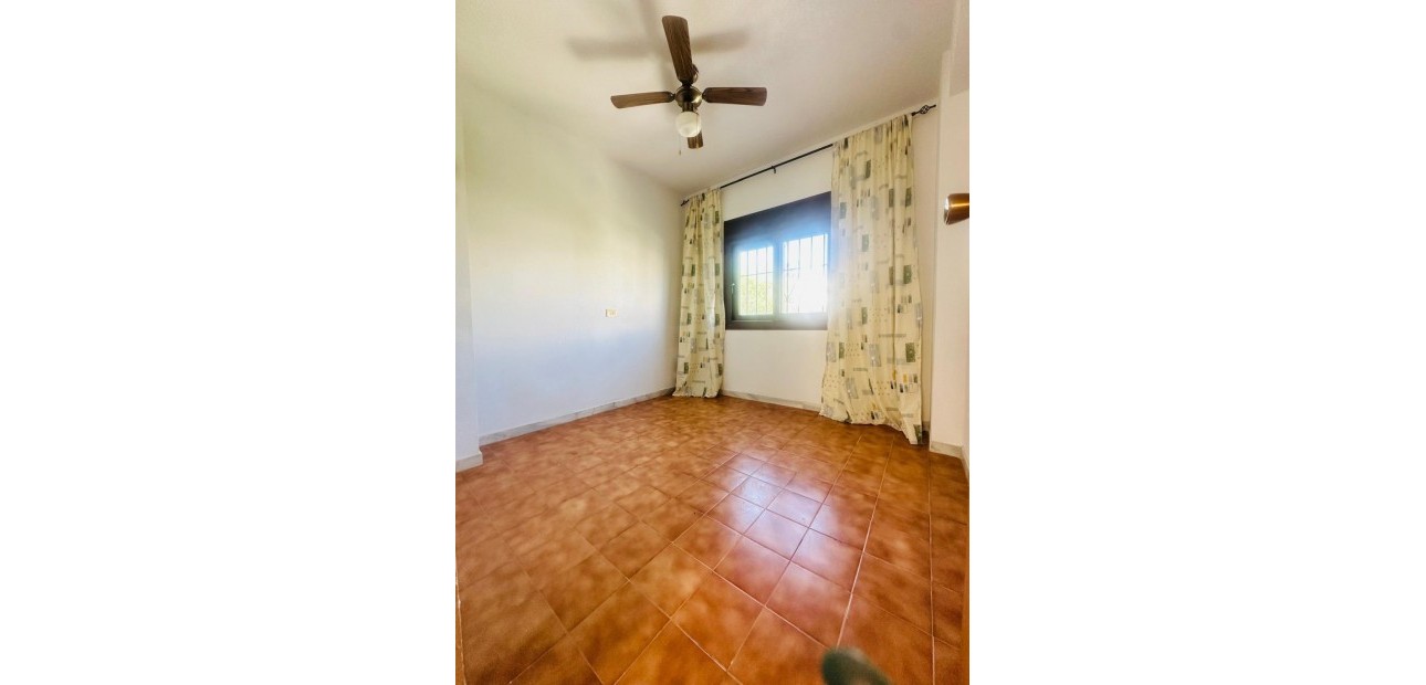 Herverkoop - duplex -
Torrevieja - Centro