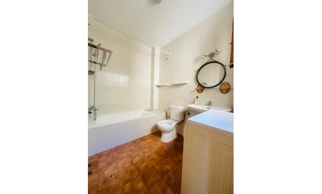 Herverkoop - duplex -
Torrevieja - Centro