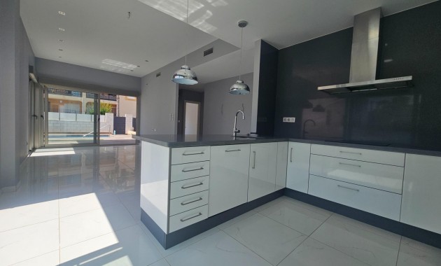 Venta - Villa -
Orihuela - La Matanza