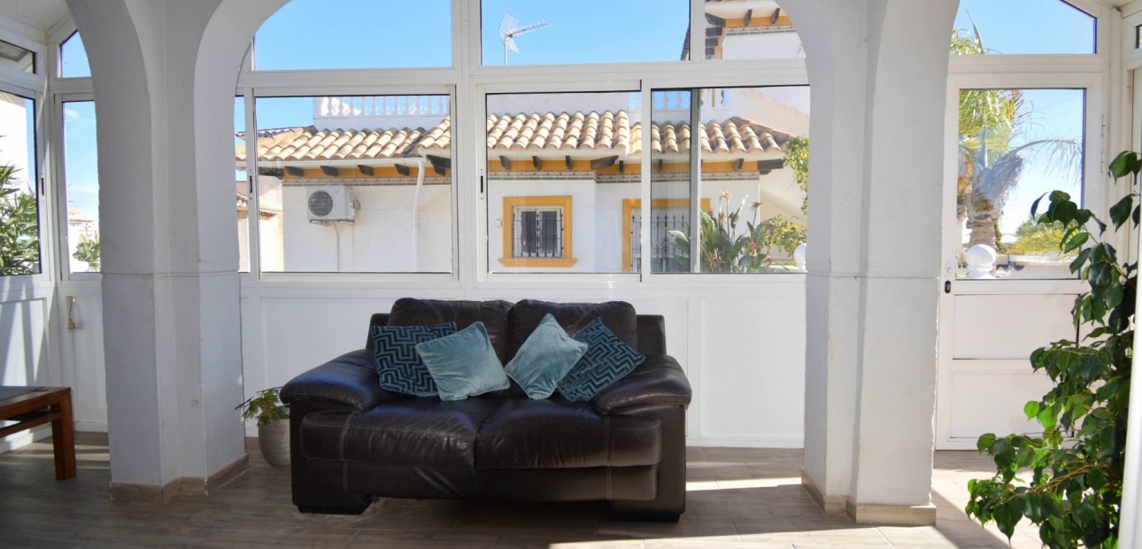 Sale - Detached Villa -
Orihuela Costa - Playa Flamenca