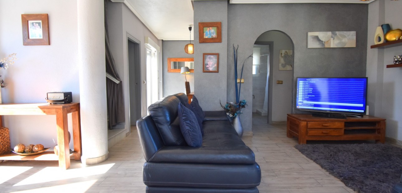 Sale - Detached Villa -
Orihuela Costa - Playa Flamenca