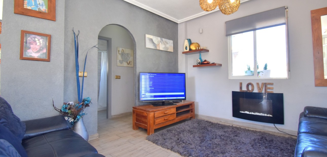 Sale - Detached Villa -
Orihuela Costa - Playa Flamenca