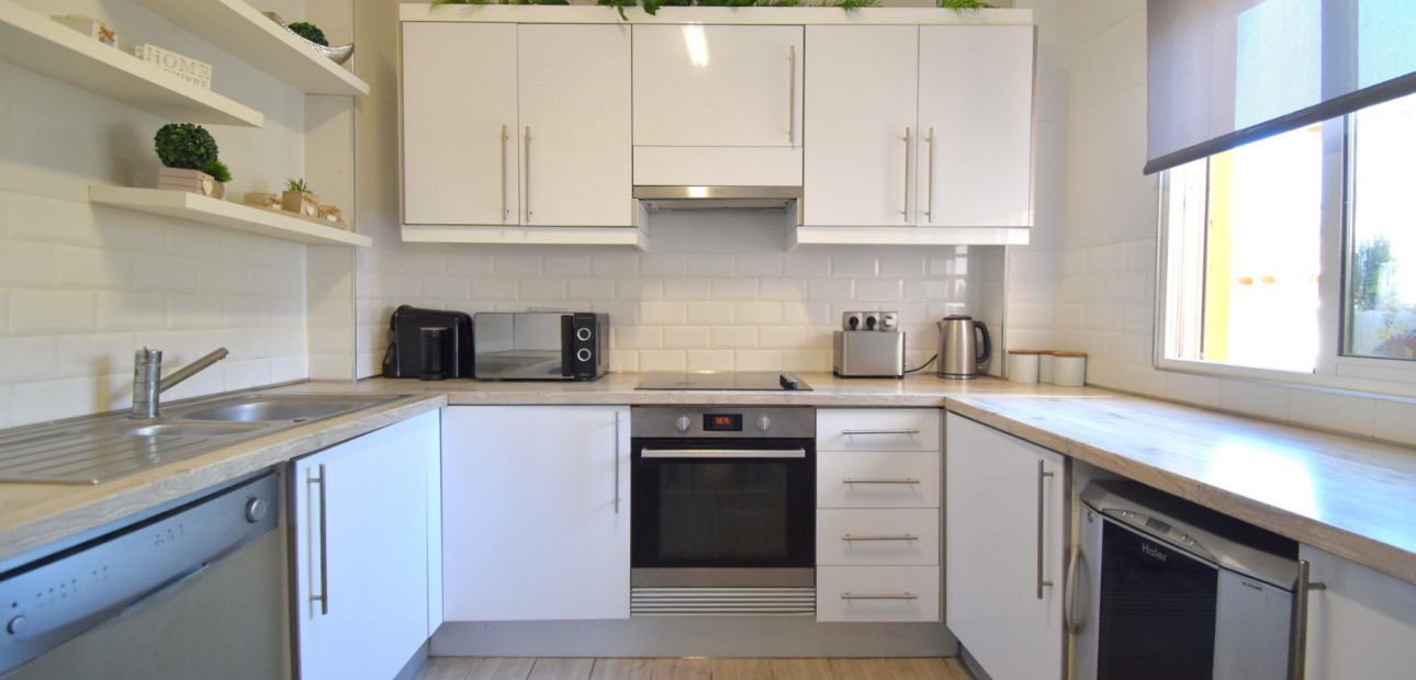 Sale - Detached Villa -
Orihuela Costa - Playa Flamenca