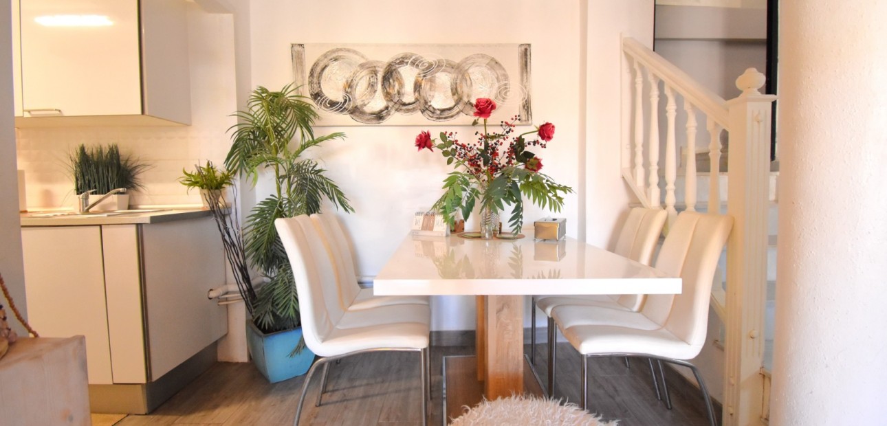 Sale - Detached Villa -
Orihuela Costa - Playa Flamenca