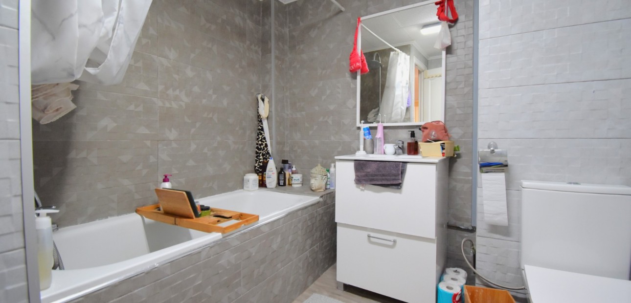 Sale - Detached Villa -
Orihuela Costa - Playa Flamenca